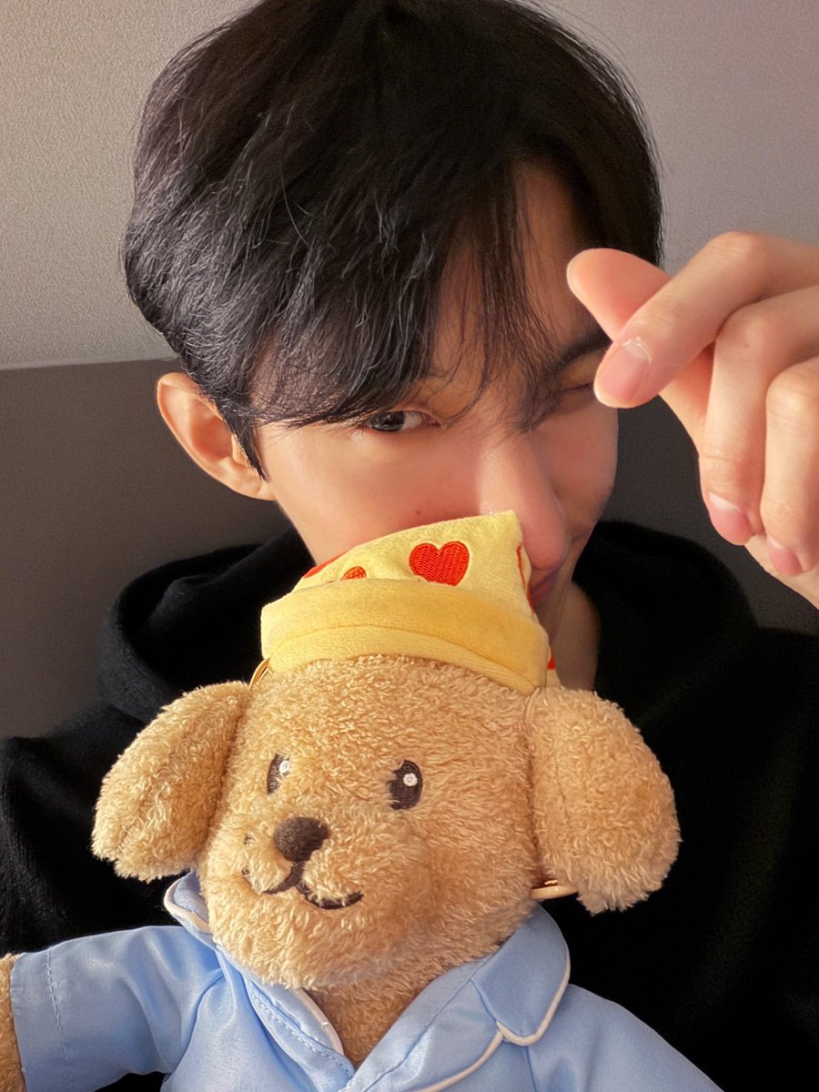 🌻 for rockstar dokyeom tweet media