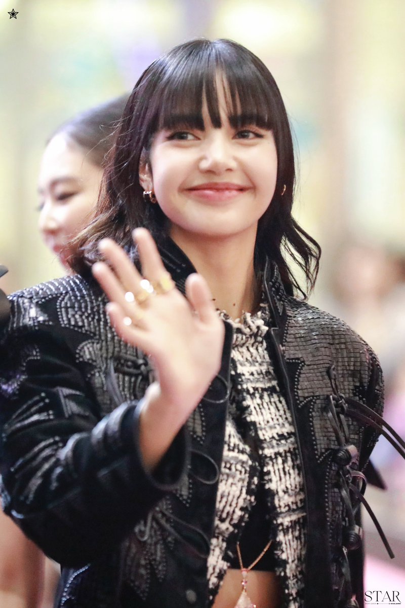 𝕊𝕋𝔸ℝ tweet media