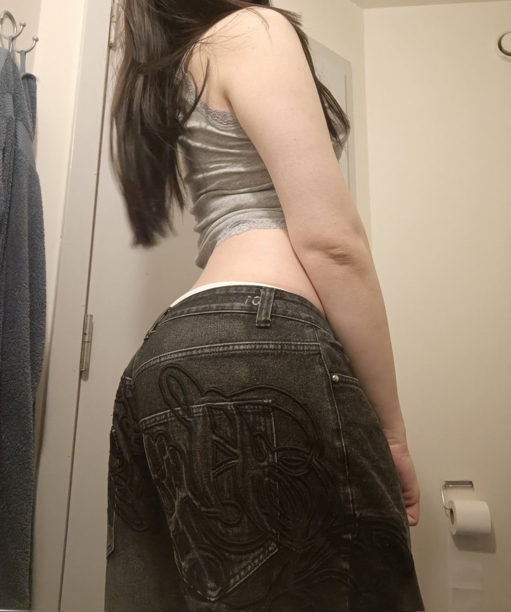 Freja Elena 🔆 tweet media