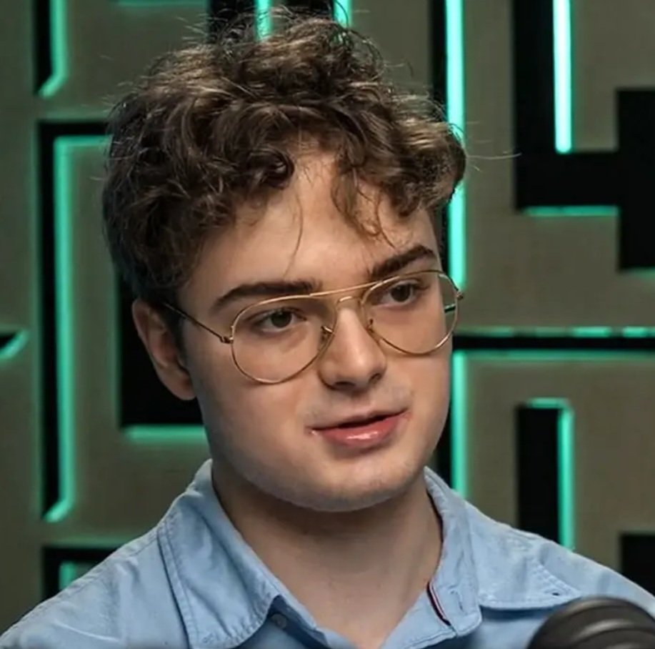 Toroczkai László tweet media