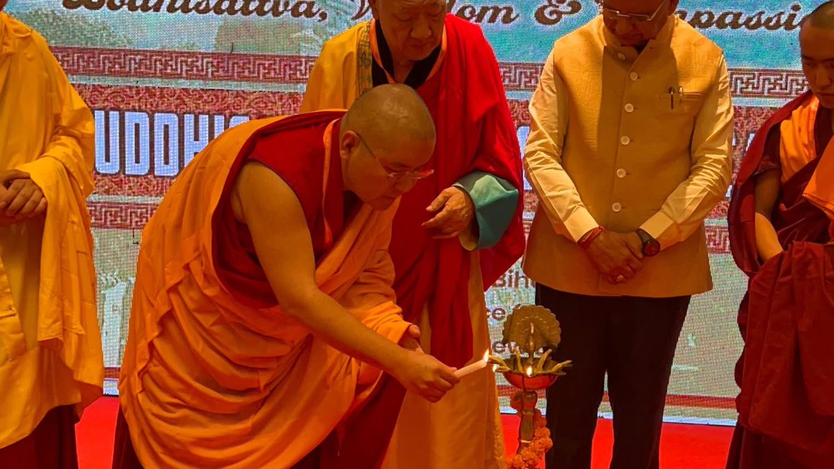 Ling Rinpoche tweet media