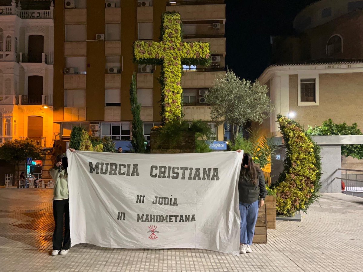 ʜᴇʀQʟᴇs tweet media