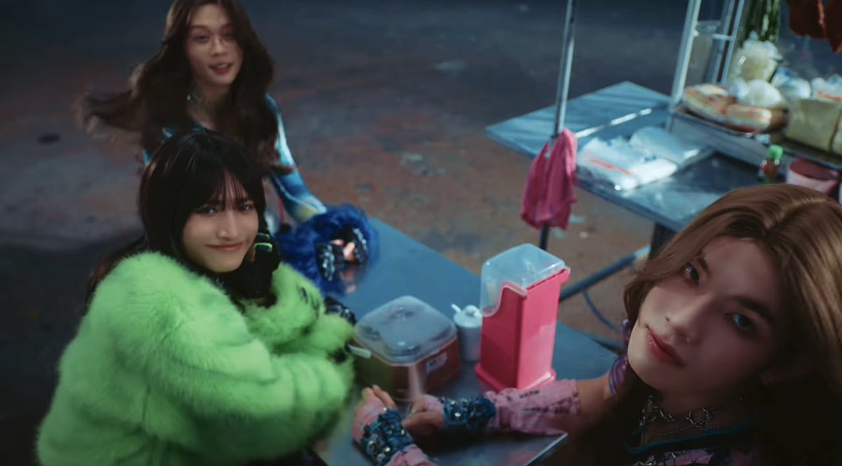 ∗ ꊞ bluetim 🚌🎲 tweet media