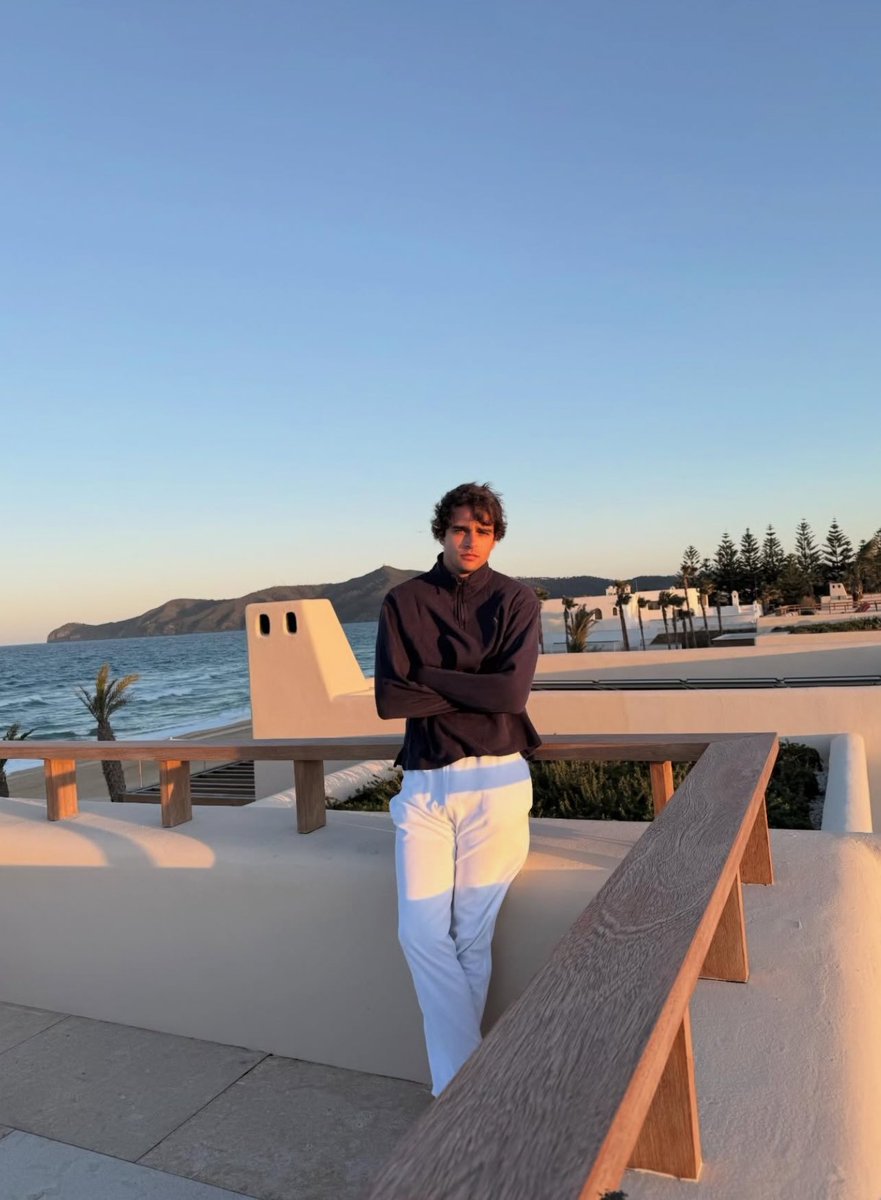 mi 💍 hollanov era tweet media