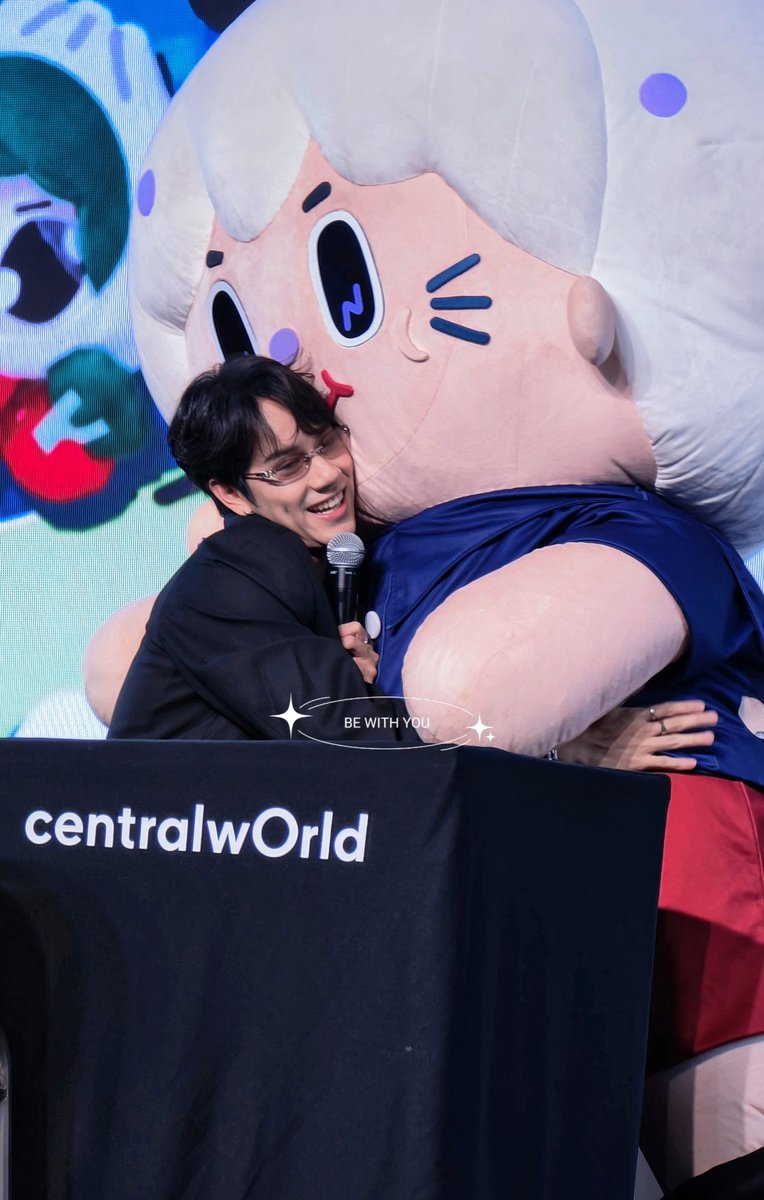 𝔹𝕖 𝕨𝕚𝕥𝕙 𝕪𝕠𝕦 tweet media