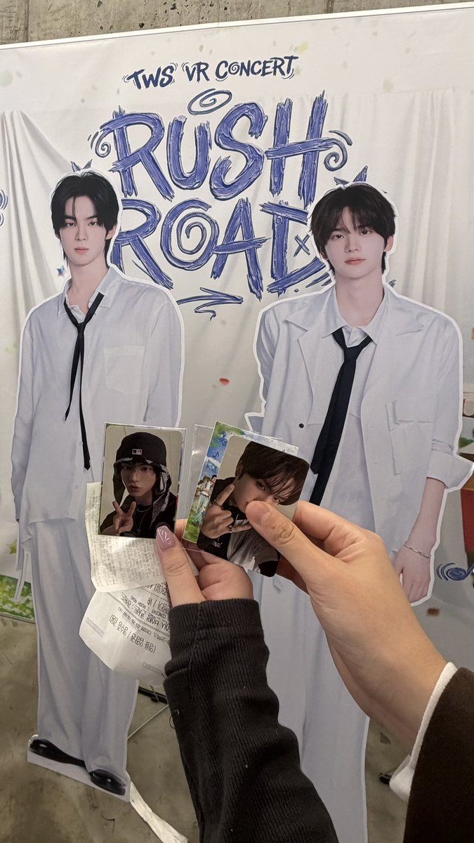monidesuu's tweet photo. 투어스vr개됸잼
저 사이할까요ㅋㅋ https://t.co/ryP9KEO3AP