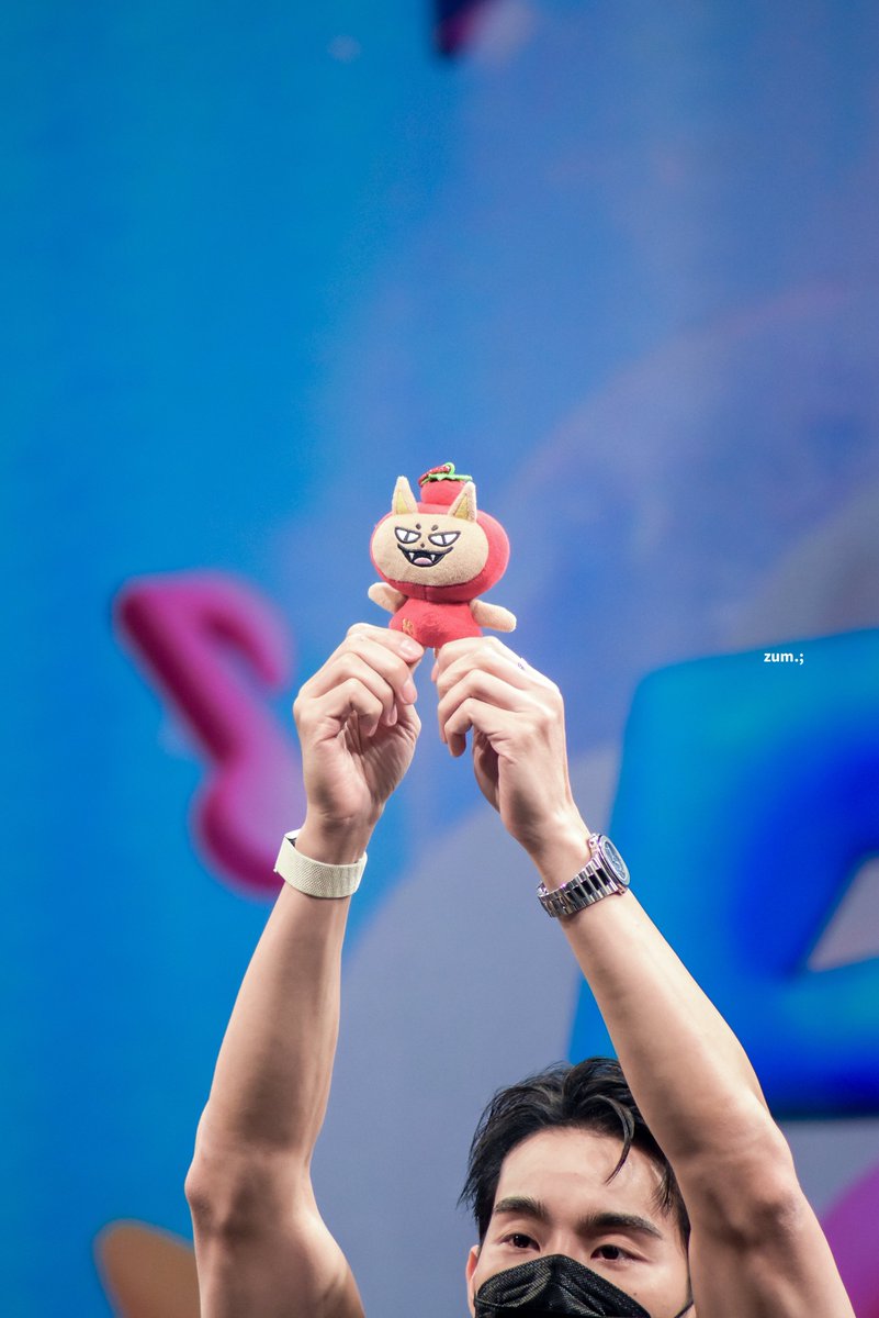 ’zummr. 彡🦊 tweet media