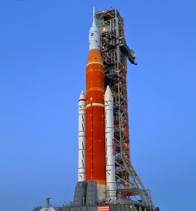 Real Time tweet media