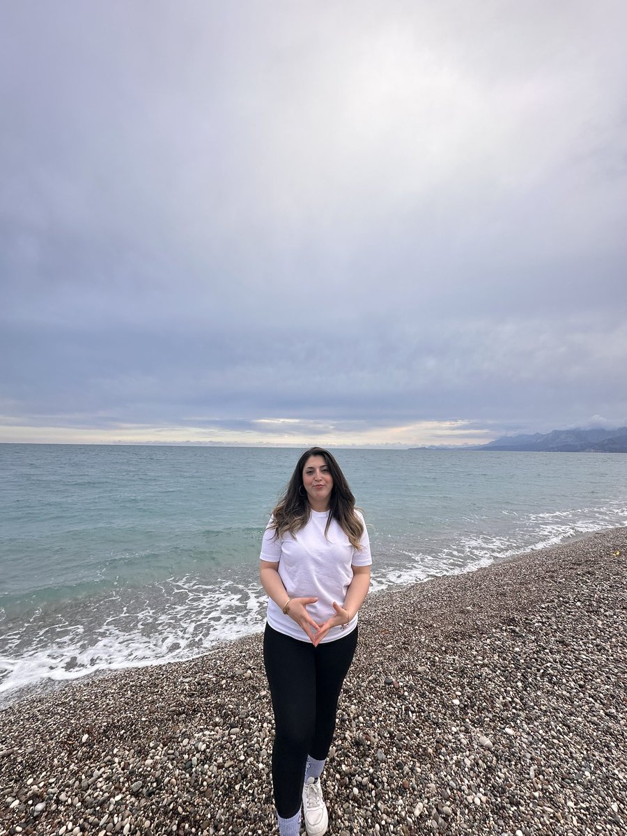 Ronya🕊 tweet media