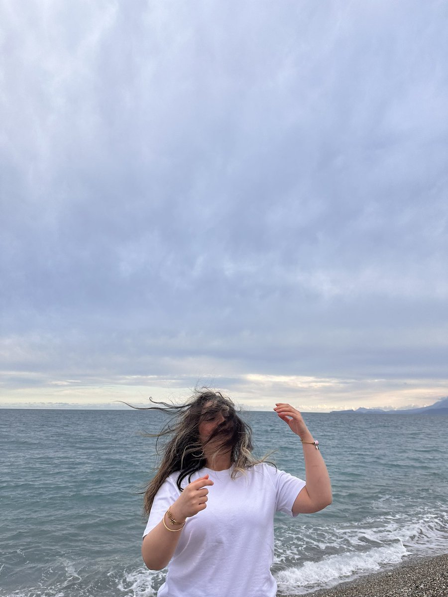 Ronya🕊 tweet media