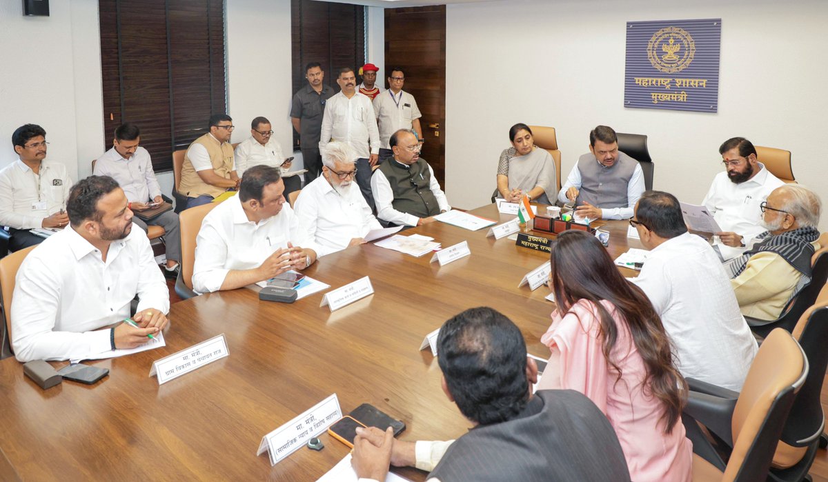 Devendra Fadnavis tweet media