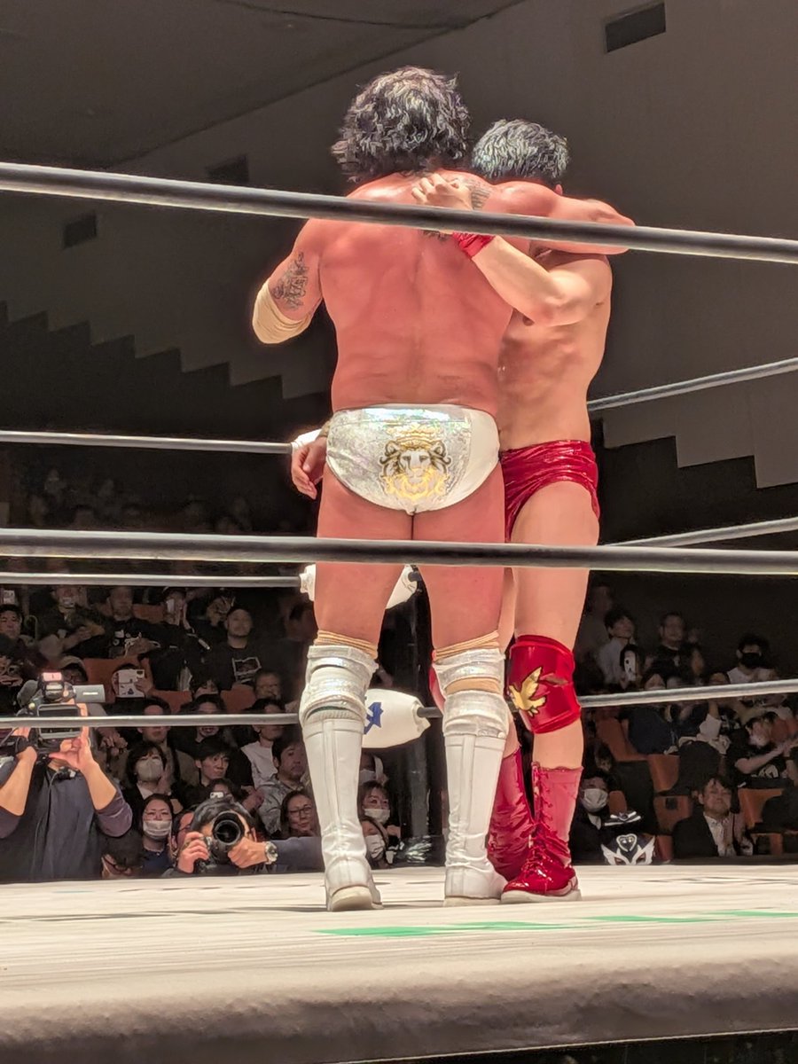 とんくん tweet media