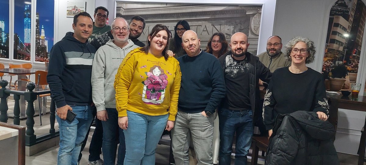 MMPPRODUCTOS's tweet photo. 😍¡Super agradecido Lugo!😘

Hace una semana mis compañeros organizadores de la meetup de Lugo (Wordpress Lugo) me invitaron a dar una charla sobre la rentabilidad de los negocios tanto para autónomos como para empresas.

@wordpresslugo 
@SoniaDiazCanosa 
@CarlosLongarela https://t.co/dH8KfhOaon