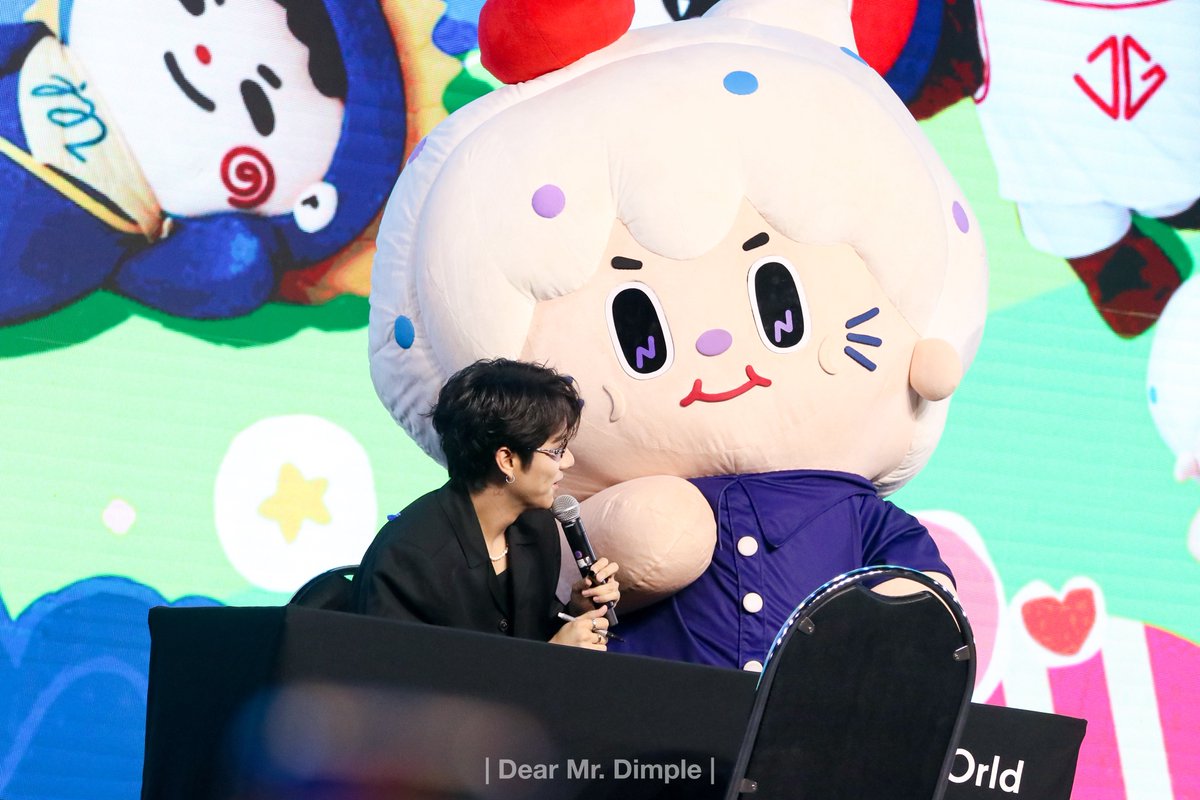 ลูกเรา…เหมือนเรา 🍒😌

NANON GMMTV FANSIGN

#GMMTVFANIVAL2026xNanon
#mynameisnanon #NILKNHAKE