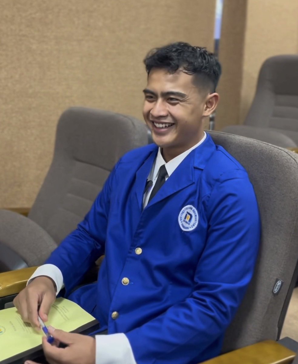 🧑🏼‍🚀 tweet media