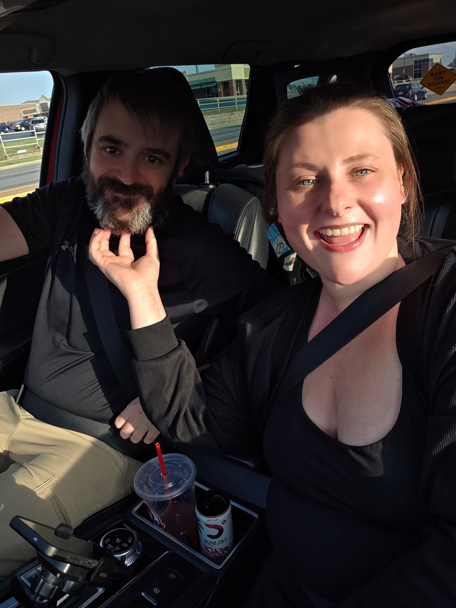 Spriteeee1's tweet photo. So hard to get Lakkin to smile 🤭 https://t.co/3tbPxtTaLS