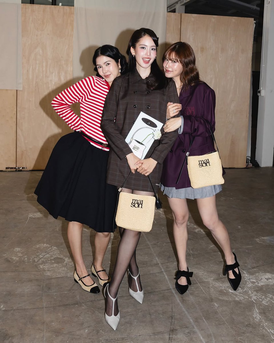 BOW_MUSEUM's tweet photo. Our #maisonKEEPSfriends at the launch event of The Mini Maison Bag. An atmosphere filled with intention and inspiration across every element. 🥂👜 

This launch not only unveiled the new bag, but also introduced the brand’s first-ever presenter, @bow_maylada, along with muses and friends that represent our brand’s identity of ‘Everyday, Elevated.’ ✨ 

#maisonKEEPS #TheMiniMaisonBag
#BowformaisonKEEPS
#โบว์เมลดา #bow_maylada
cr. @maisonkeeps