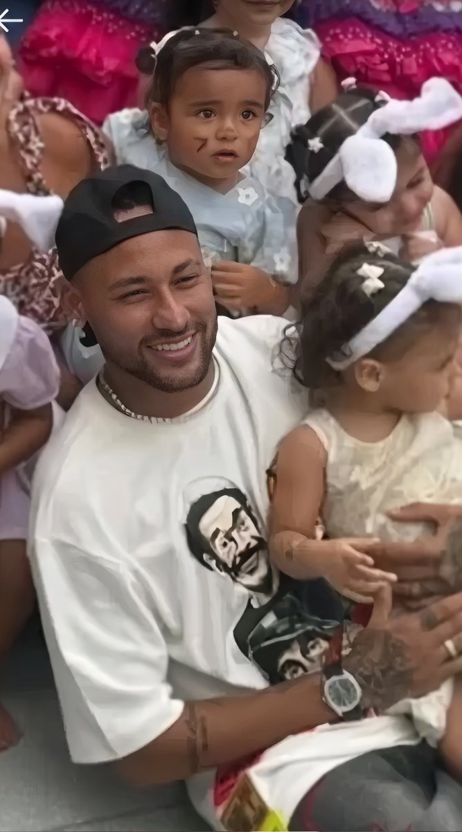 Helena.Akin/Junior tweet media