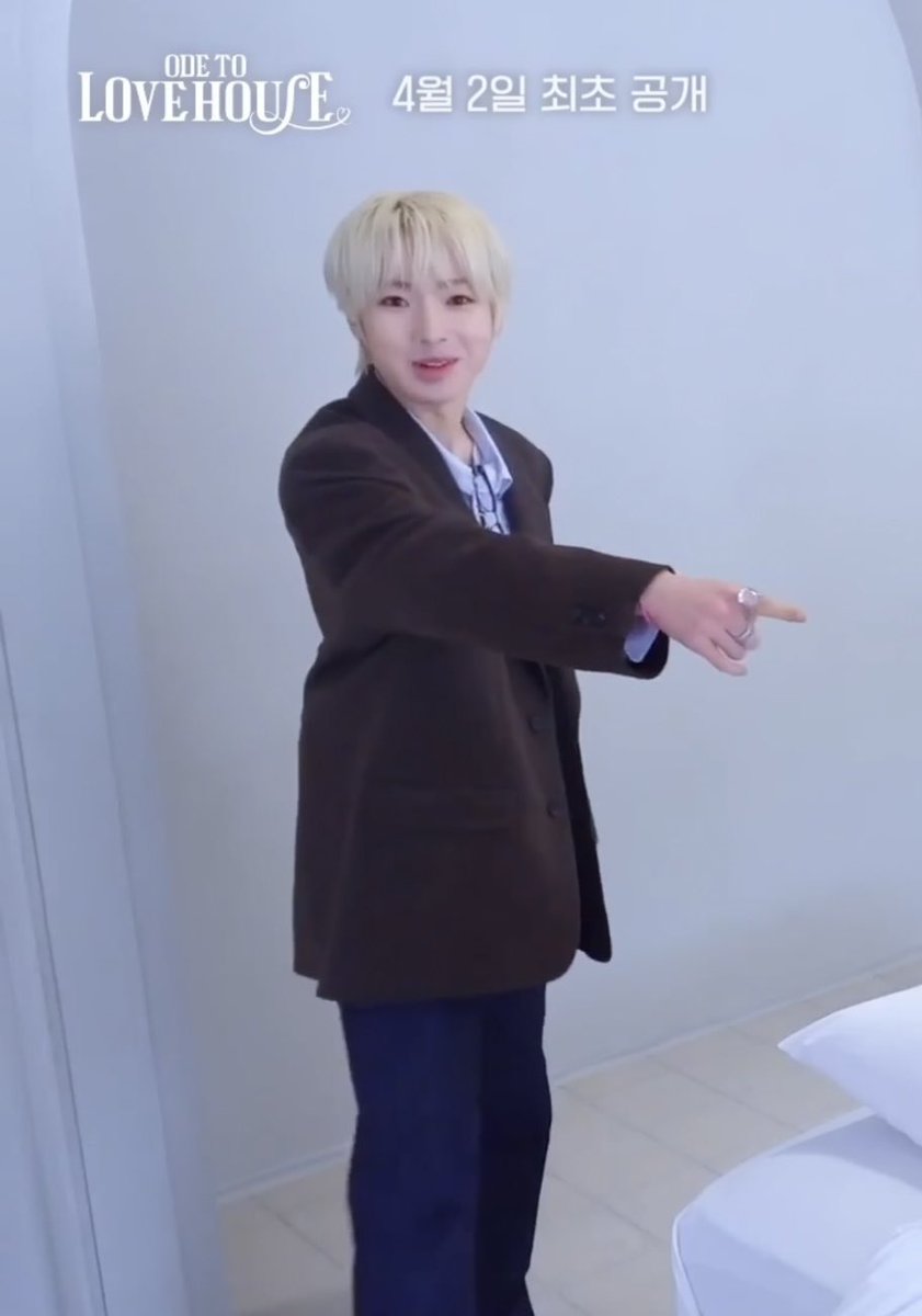 ⁿⁱᵏᵘ tweet media