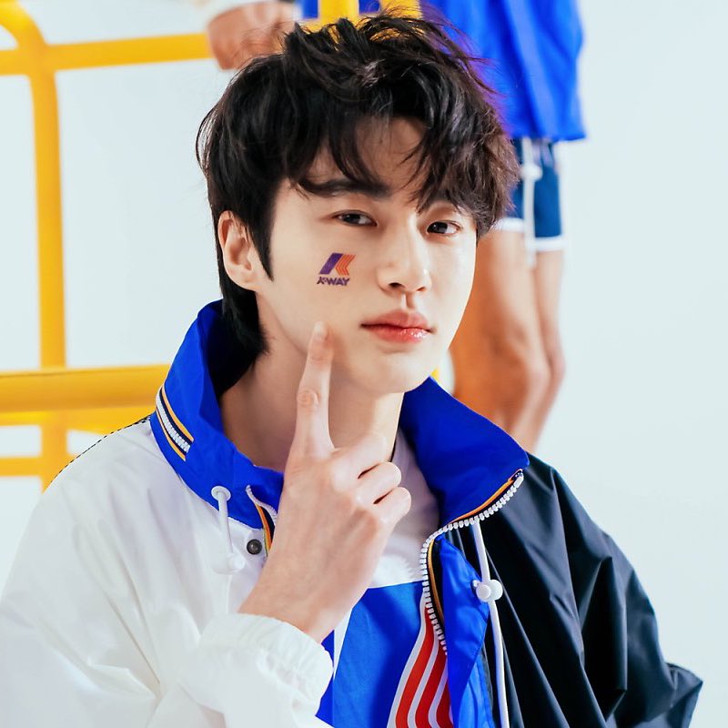 어뵤는새럼1031 tweet media