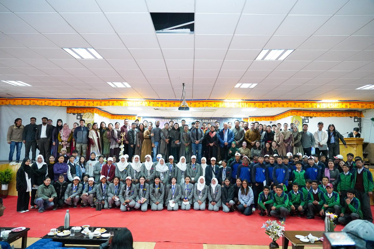 DIPR_Ladakh's tweet photo. A special interactive session with renowned Indian astronaut Shri Shubhanshu Shukla, was held at EJM College, Leh, inspiring students from Leh and Kargil through insights on space science, exploration, and future opportunities. 

Read more: https://t.co/YP1kwRlYxL
 
@gagan_shux https://t.co/ndfz5QhPao