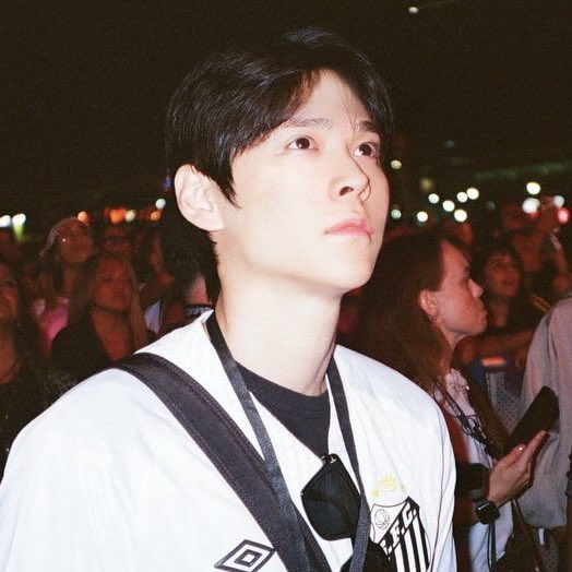 팡⟆ ˙⋆✮ tweet media