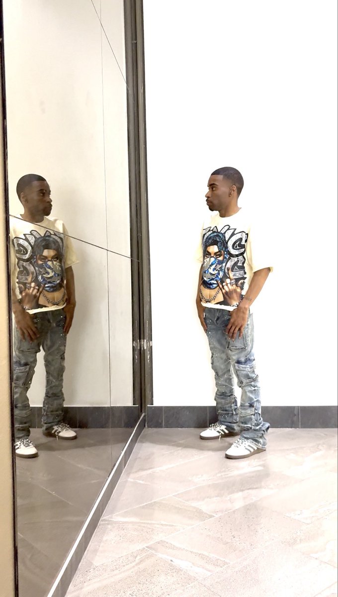 LilHam0330's tweet image. 36… grown, fine, and know exactly what I’m doing 😏♈️

I been him… 💯
Energy different when u confident AND a lil toxic in a cute way 😌

#AriesSeason #BirthdayEnergy #36AndFine #GrownAndSexy #ATL #Pressure #ToxicButCute 🎂