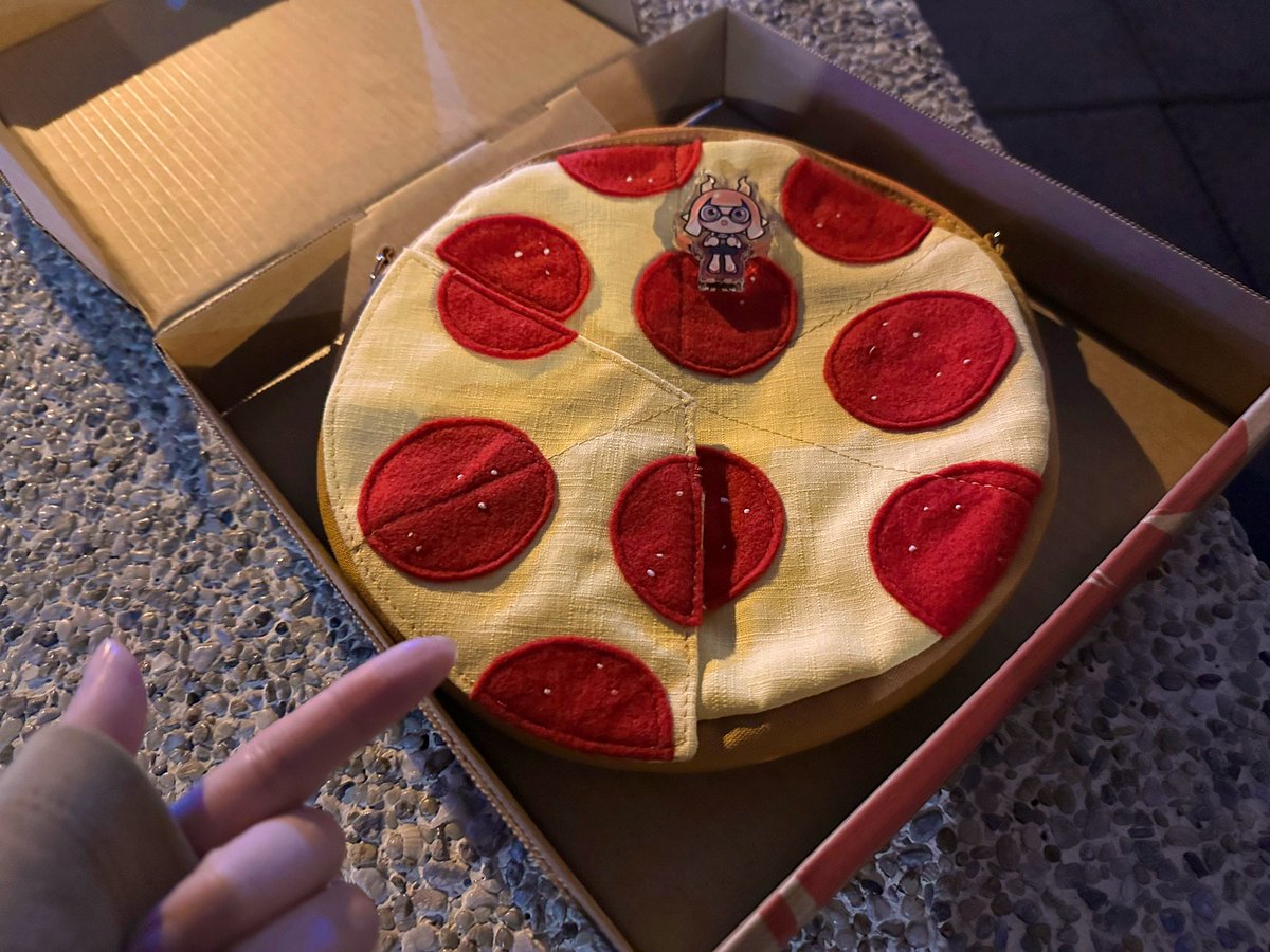 辣啦最喜歡上班🍕 tweet media