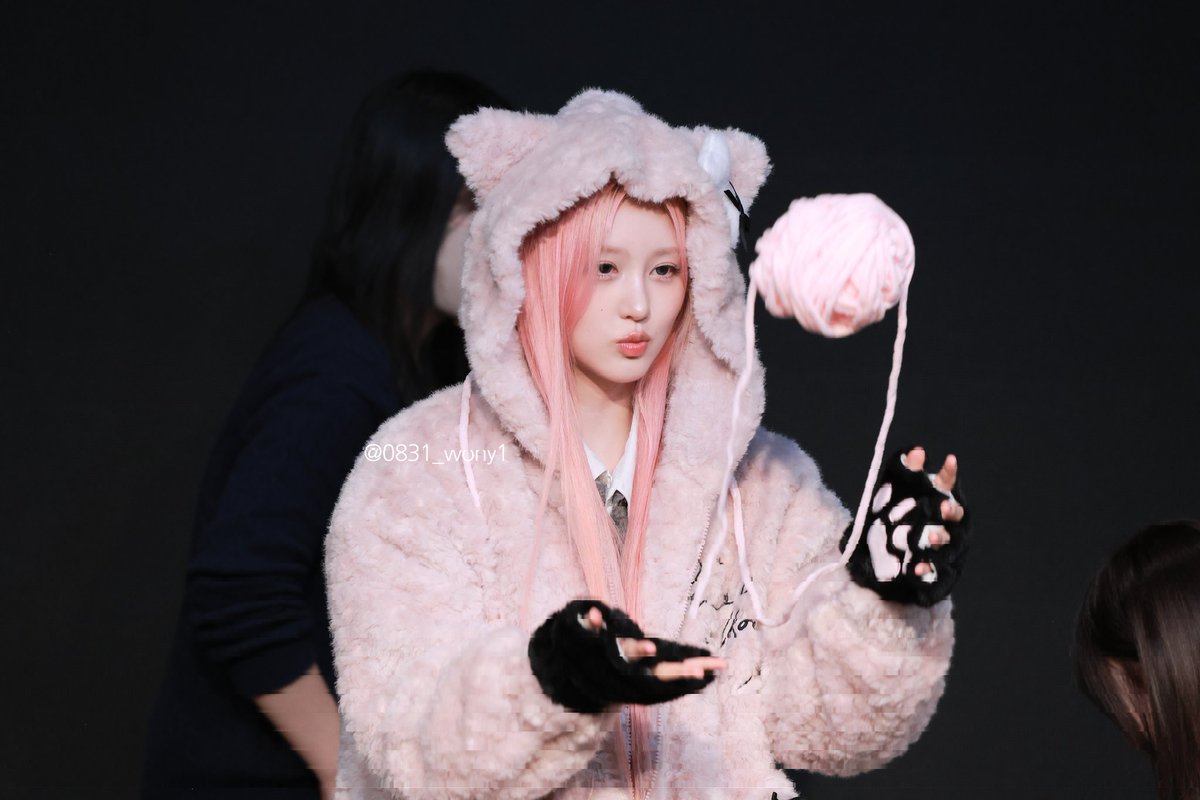 slow 이다빙 tweet media