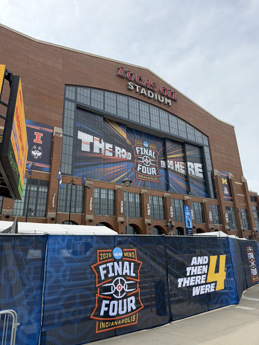 𝘾𝙝𝙧𝙞𝙨 𝙂𝙧𝙤𝙨𝙨𝙚 tweet media