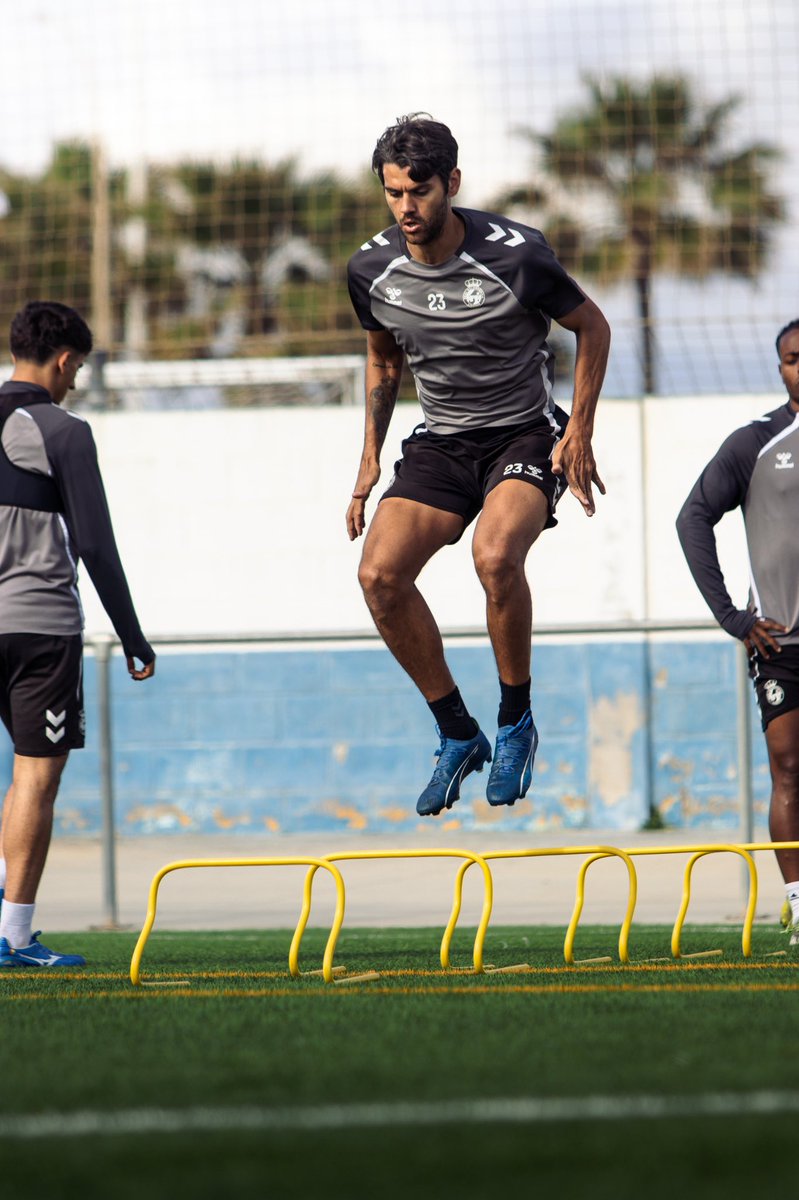 Real Balompédica Linense tweet media