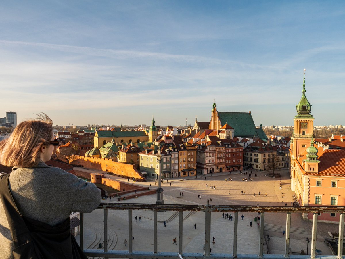 kulturalnawawa's tweet photo. Warszawa 💛❤️ https://t.co/I12au9fo8q