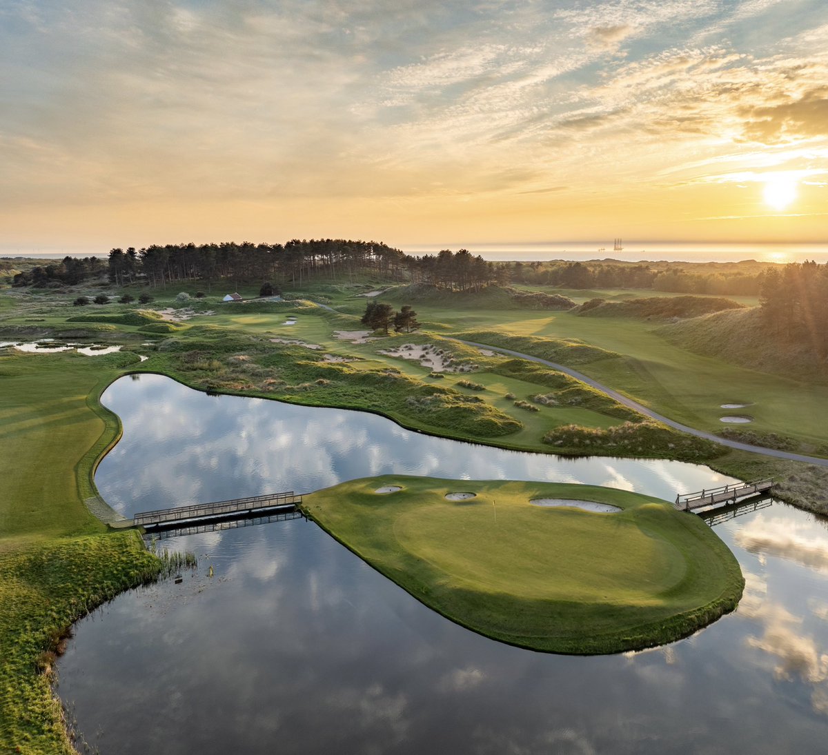 Hillside_GC's tweet photo. Big things are happening at Hillside! After reviewing member feedback about the 3rd hole being 'too easy,' we’ve officially decided to lean into the spring rain. Welcome to our brand-new signature Island Green. @Hillside_Greens https://t.co/UVgezUlVB6
