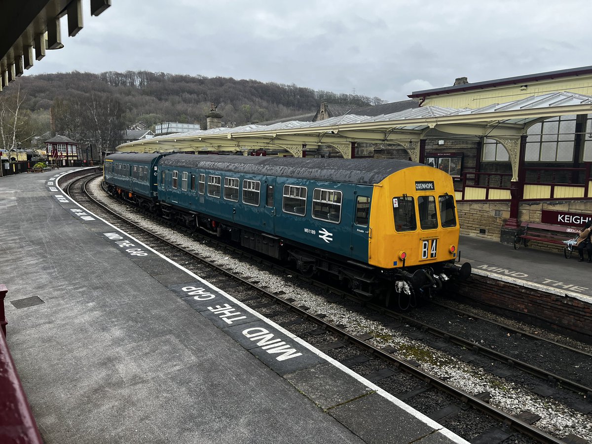 Railcam UK tweet media