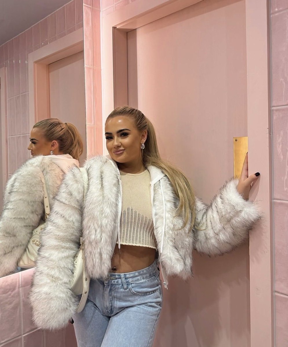 Emilymarlor tweet media