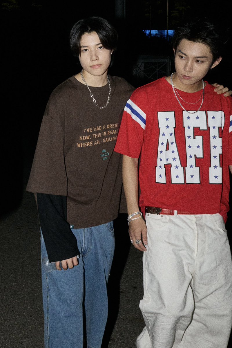 나형너무좋아해서형방에다섯시간있었잖아