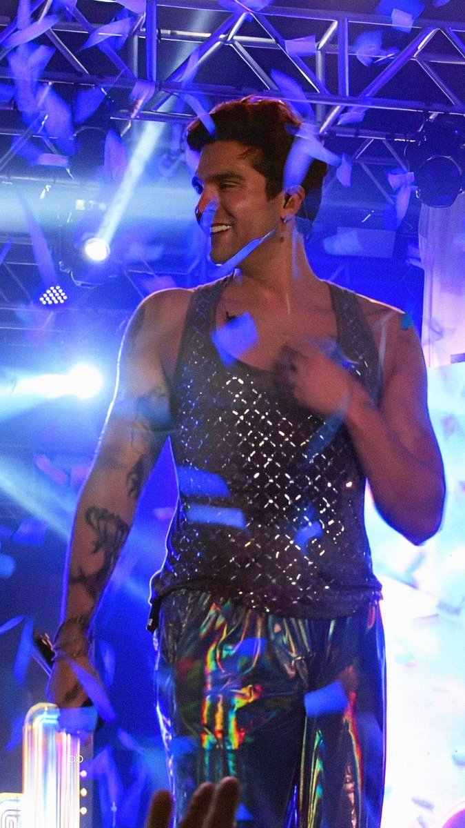 todo dia uma foto do luan sorrindo tweet media