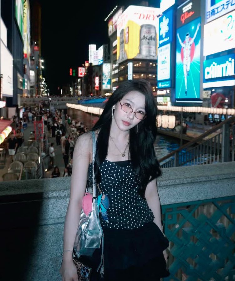 𝐞𝐥𝐥𝐚 tweet media