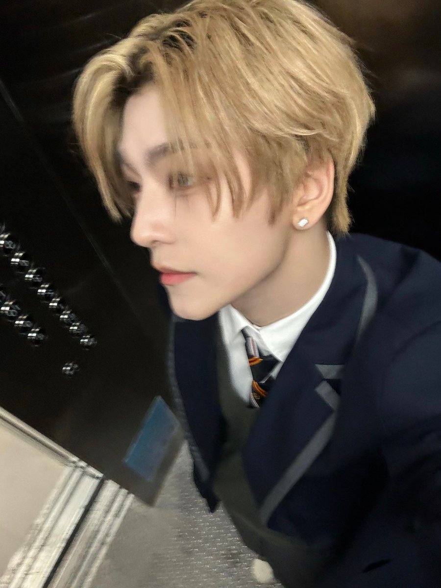 구미¨̮ tweet media