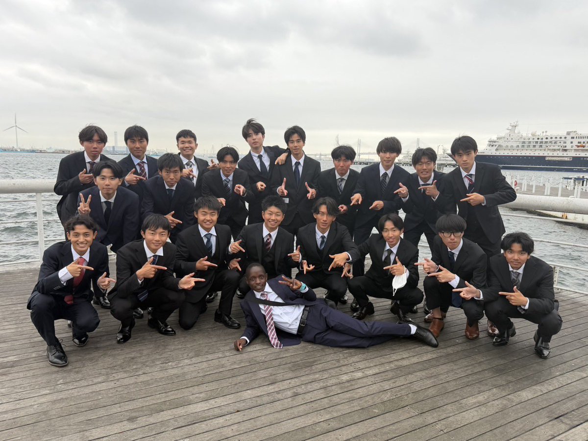 国士舘大学陸上部 ヤッケ黒XL「最終値下げ」 本日、入学式が行われました✨ 新入生の皆さん、 ご入学おめでとう