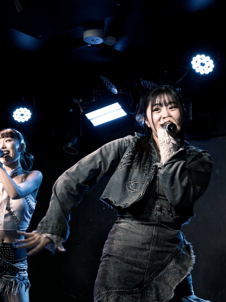 tomowithfk7's tweet image. Live alive ♬⋆.˚𝄢⋆.ೃ࿔*:･ 

@kyatatsu_shojo 
@airayno1121 
@yuina_yumeno009 
@_ayaka_03 

#無名上京アイドル
#雪桃ステージ #stageperformance #ファインダー越しの私の世界
