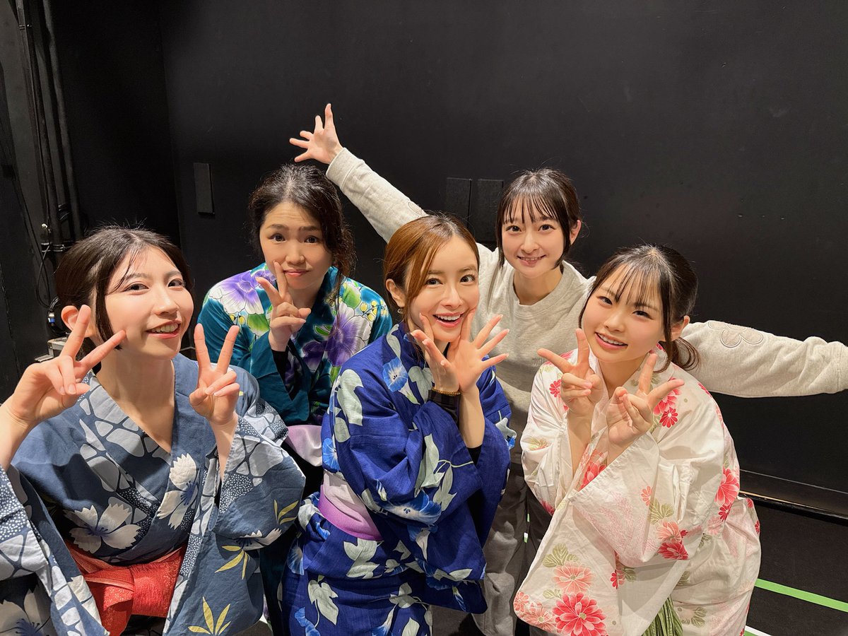 百合香 tweet media