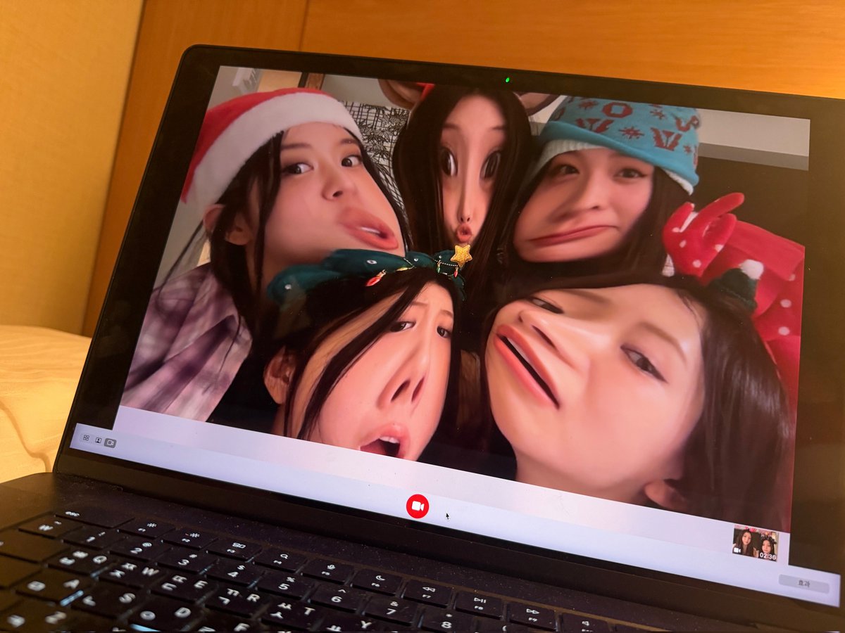 ILLIT PICS tweet media