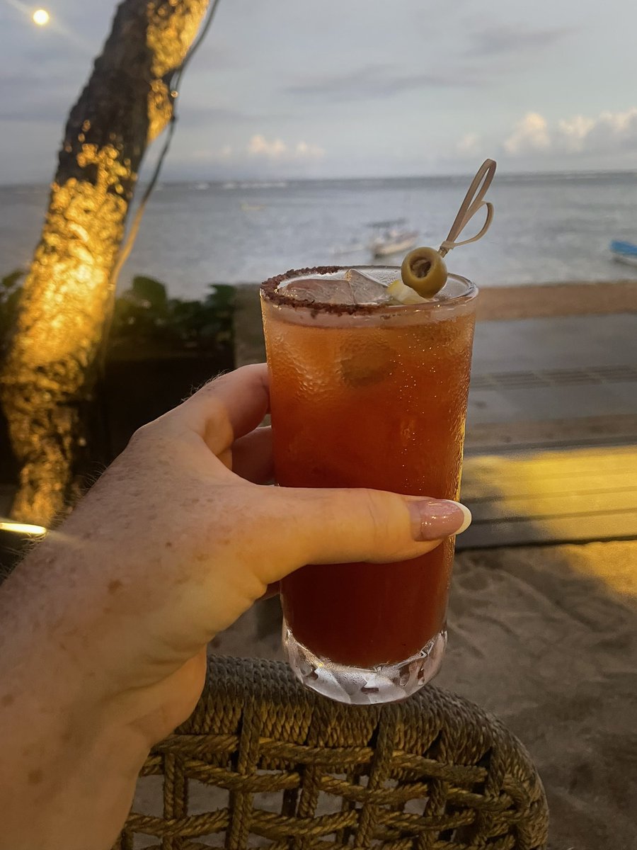 MariaMazraz's tweet image. A Bloody Mary with a view #Bali❤️