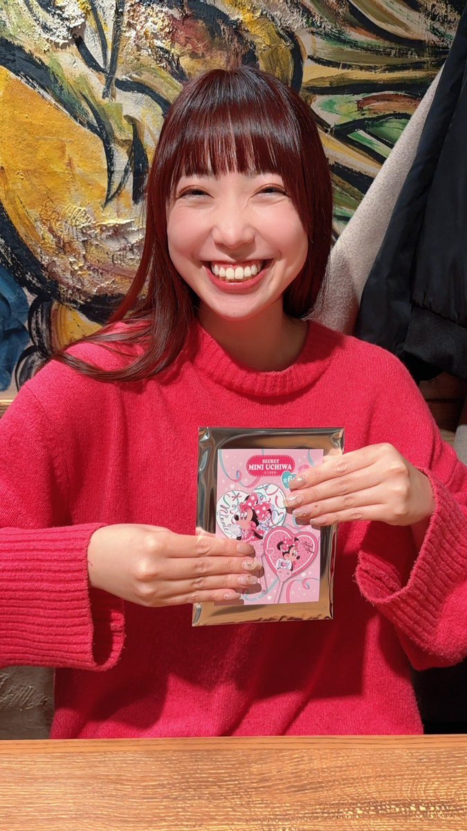 mitatan_tan's tweet photo. ４月ぅ〜！！🌸✨✨
新年度ってことで気持ち新たに頑張ろっかなぁって思ってる今日この頃。いつまで続くかなぁ〜？😂笑っ←←
とりまネイルを見せたいんだけど画角が謎なお写真でも載せておきましょう💓 https://t.co/5L0aUeMHWU