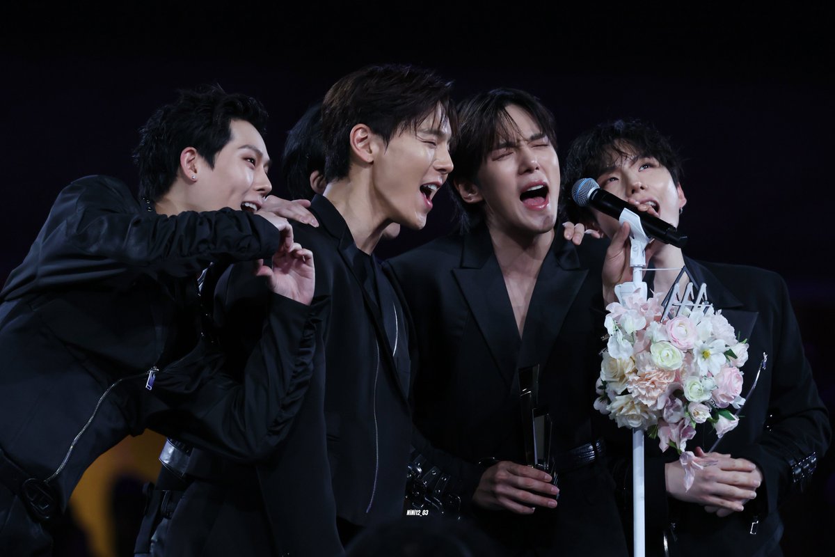 jaci is seeing MONSTA X tweet media