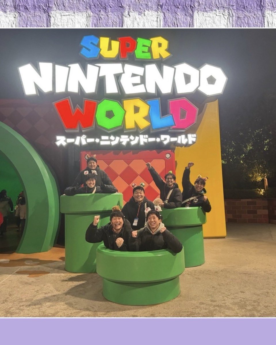 2026DRAGONS's tweet photo. 【日常投稿】
新4回生💜
オフの日はテーマパークなど色々な場所へ🎢
楽しむときは全力、いざというときはしっかり引っ張る！！
最高学年として、頼もしい背中を見せてくれます💪
Next▶︎▶︎▶︎Finish☑︎
#アメフト #新��� #大阪教育大学 #春から大教 #DRAGONS https://t.co/FoEcRYkZPA