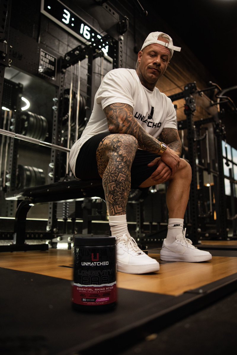 Unmatched tweet media