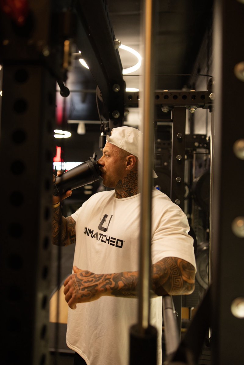 Unmatched tweet media