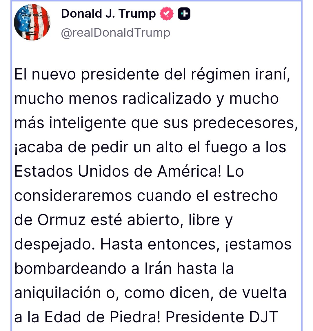 Jjlopez_almejo's tweet photo. ¡Qué tipo tan vergonzoso y decadente es Trump! Con cada declaración confirma el gran criminal que es, pero sobre todo, su mitomanía compulsiva. Hay que decir las cosas sin eufemismos. 

Miente como respira y lleva a su país y a la economía interdependiente de EEUU a su colapso económico y moral de proporciones mayores. 

Hoy dará un anuncio nacional: anunciará INVASIÓN terrestre o que acabó la aventura en Irán. Ya no sabe cómo salir de ahí con la cara en alto, aunque los datos dicen algo diferente a lo que plantea.

1. Irán no tiene nuevo presidente. Masoud Pezeshkian lo sigue siendo. 
2. Irán no ha pedido ningún alto el fuego; vaya, ni siquiera reconoce haber entablado ningún diálogo con EEUU. Aragchi, ministro de exterior negociador, ha insistido en que la confianza se rompió por la traición reiterada de Trump. 
3. Trump planteó un cambio de régimen en Irán y lo consiguió. Sí, pero sólo el del Estrecho de Ormuz, en donde ahora tendrá prohibido el paso EEUU y sus aliados agresores contra Irán. El resto deberá pagar en yuanes (moneda china) para transitar por ahí. Eso sí es un cambio fuerte ante los ojos del mundo. Por eso la desesperación de Trump: amenazas apocalípticas, petición a los europeos de que lo abran ellos, luego exigencias, amago de salir de ahí aunque no se abra el estrecho. Es un tipo vergonzoso.
4. Su confesión de estar aniquilando Irán hasta volverlo a la edad de piedra es parcialmente cierto. Ha luchado por materializar sus intenciones criminales. Sin embargo, hasta en eso ha fallado. Bombardea instalaciones estratégicas civiles, pero Irán no ha dejado de bombardear y destruir gran parte de las bases militares de EEUU en el Golfo, Irak y Jordania, así como Israel. Además, el mismo Trump reconoce los daños a sus dos portaaviones estrella que han quedado fuera de combate por algún tiempo. 
Irán ha humillado a Trump y los efectos aún están por sentirse.